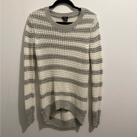 💚Rue21 OS striped Sweater - Picture 1 of 3